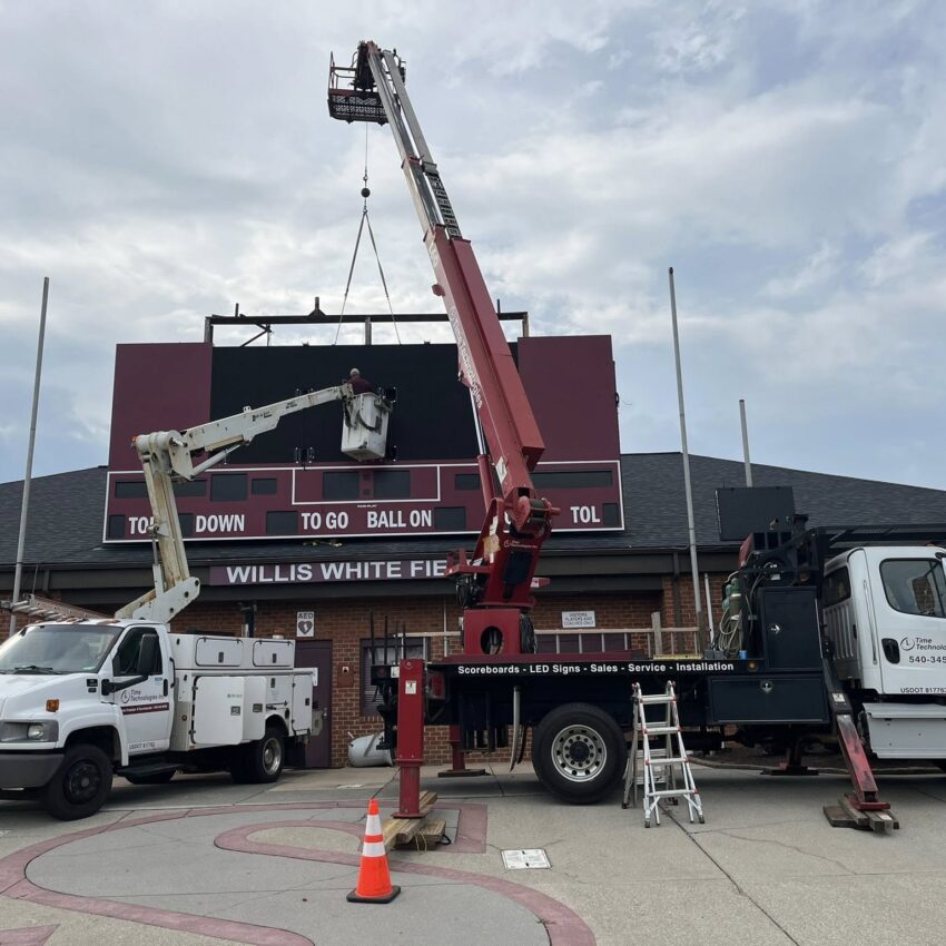 Salem-Stadium-Scoreboard-Sign-Installation-1