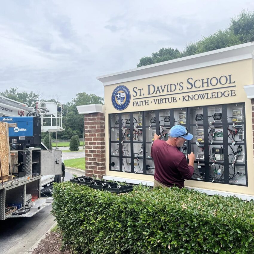 St-Davids-School-LED-Sign-Setup